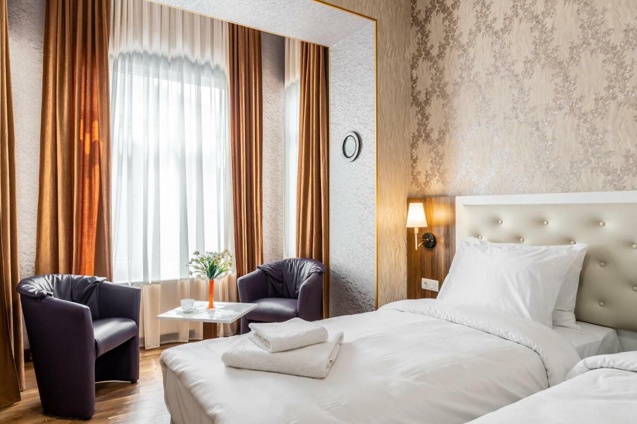 Ornament Hotel Tbilisi Ngoại thất bức ảnh