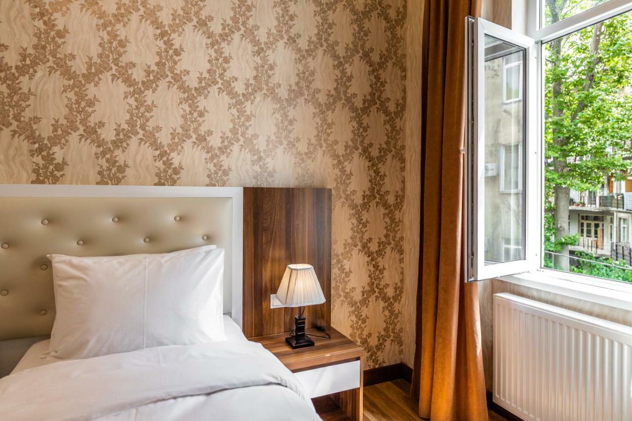 Ornament Hotel Tbilisi Ngoại thất bức ảnh