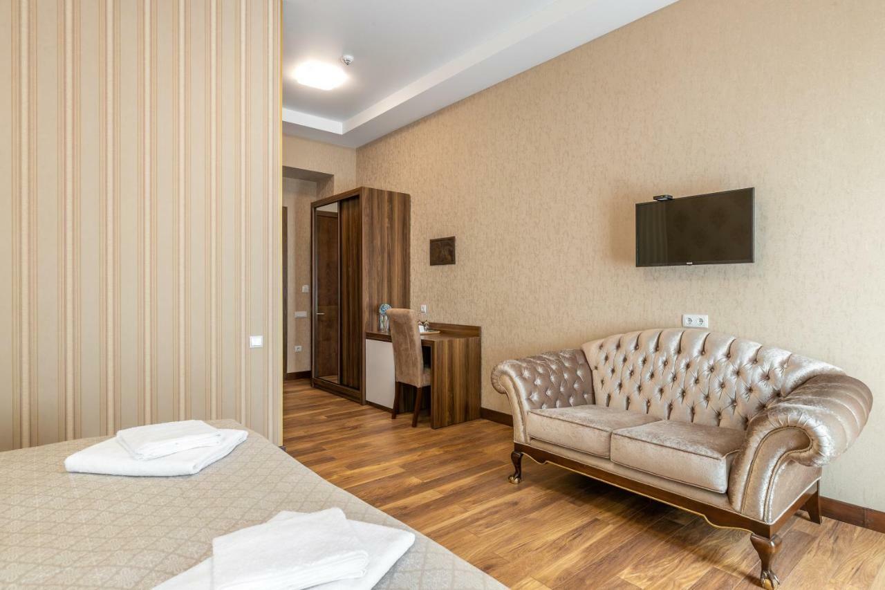 Ornament Hotel Tbilisi Ngoại thất bức ảnh