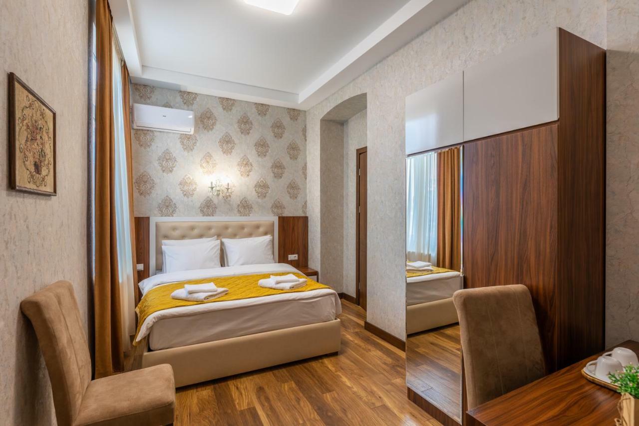 Ornament Hotel Tbilisi Ngoại thất bức ảnh