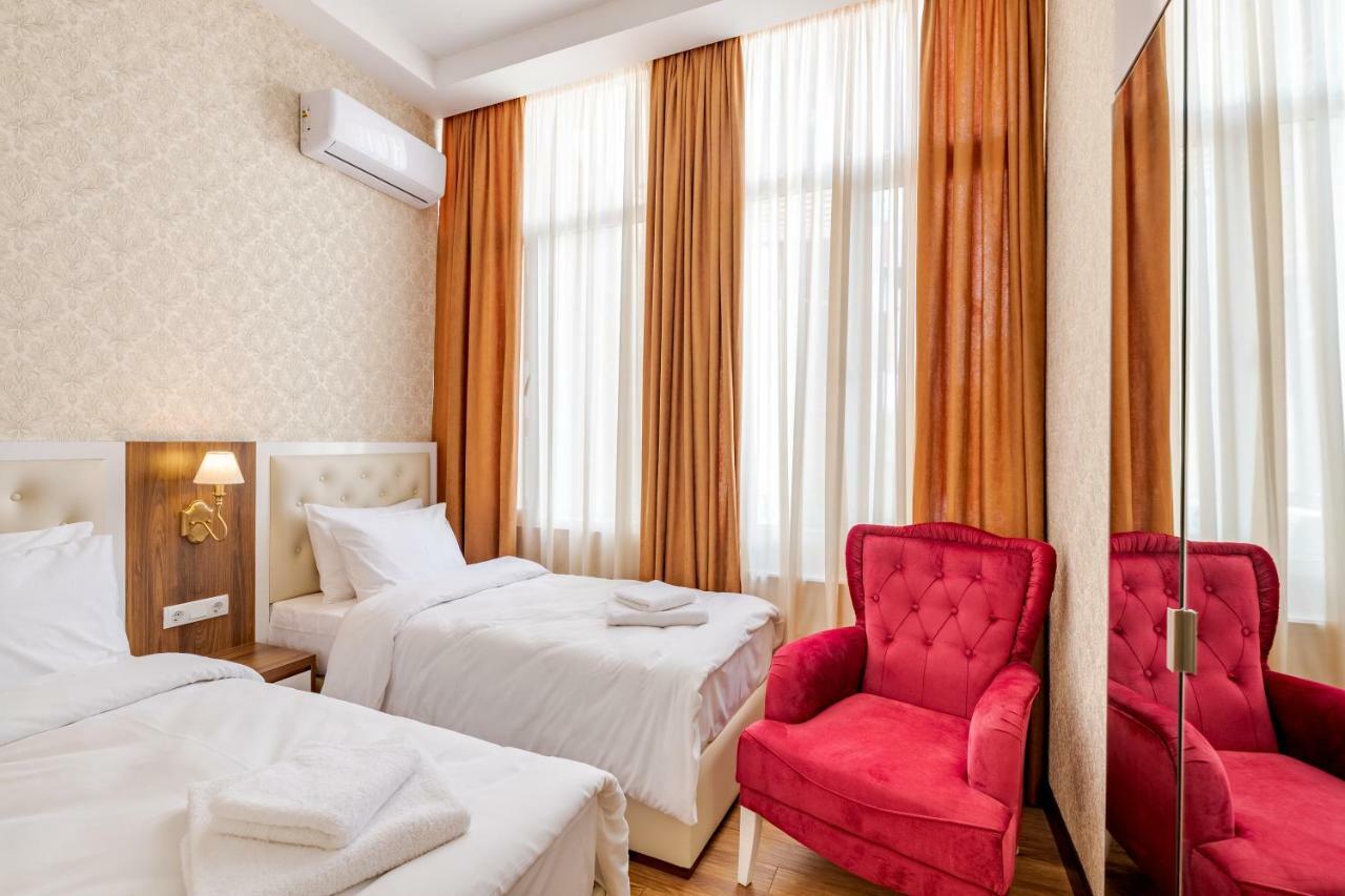 Ornament Hotel Tbilisi Ngoại thất bức ảnh
