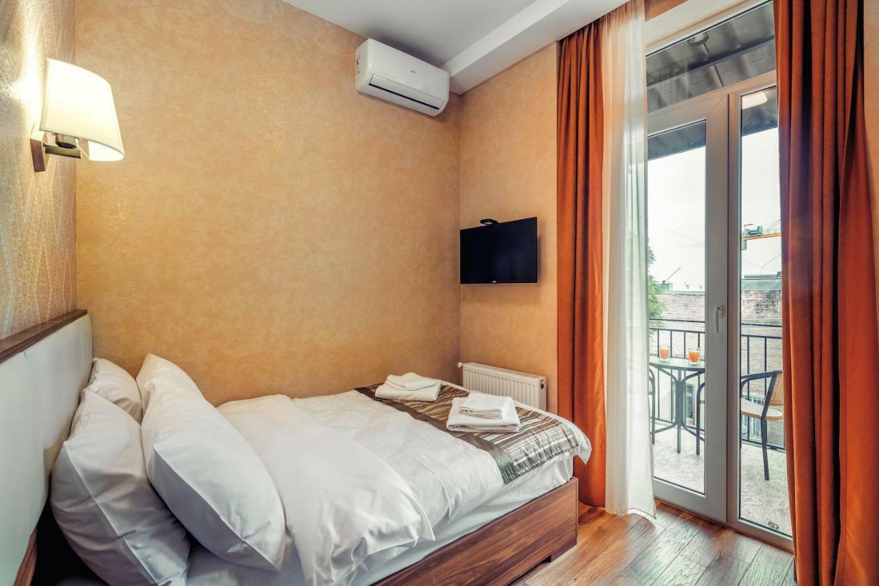 Ornament Hotel Tbilisi Ngoại thất bức ảnh